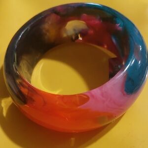 Multicolor Lucite Bangle Bracelet